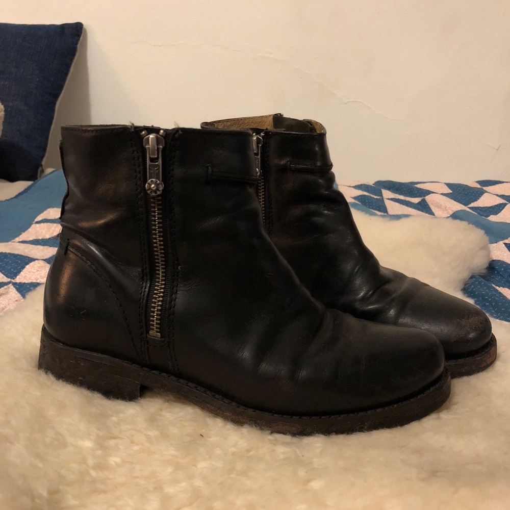 Frye ankle boots black 8 zip - Picture 2 of 7